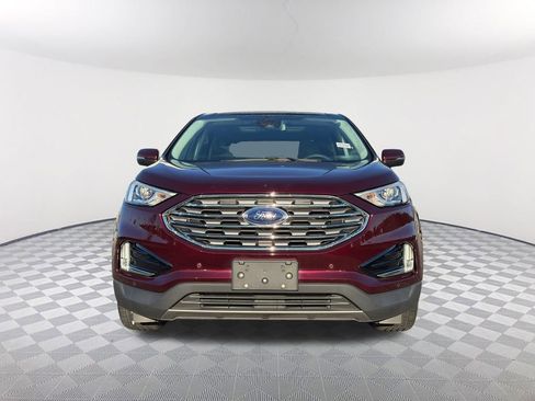 Used 2021 Ford Edge Titanium image 2