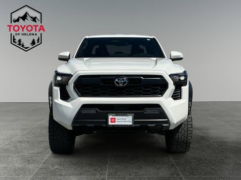 Certified 2024 Toyota Tacoma TRD Off-Road AWD/4WD image 8