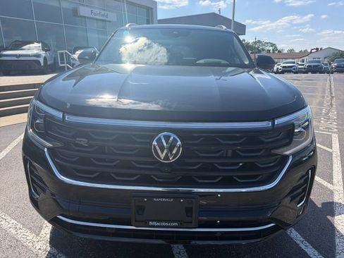 Used 2024 Volkswagen Atlas Cross Sport SEL Premium R-Line AWD/4WD image 11
