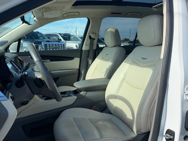 Certified 2020 Cadillac XT6 Premium Luxury FWD image 8