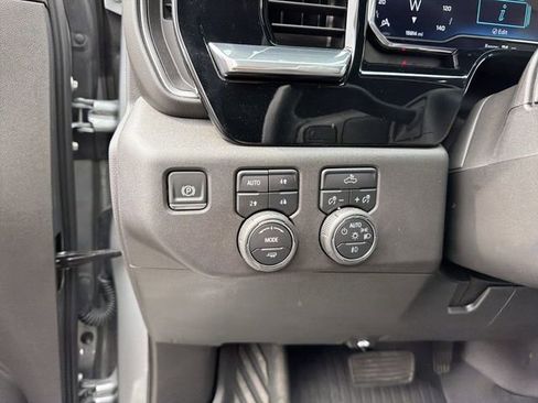Used 2025 Chevrolet Silverado 1500 RST AWD/4WD image 18