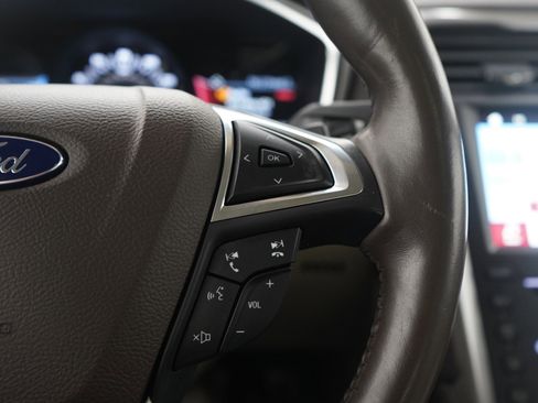 Used 2017 Ford Fusion Platinum image 25