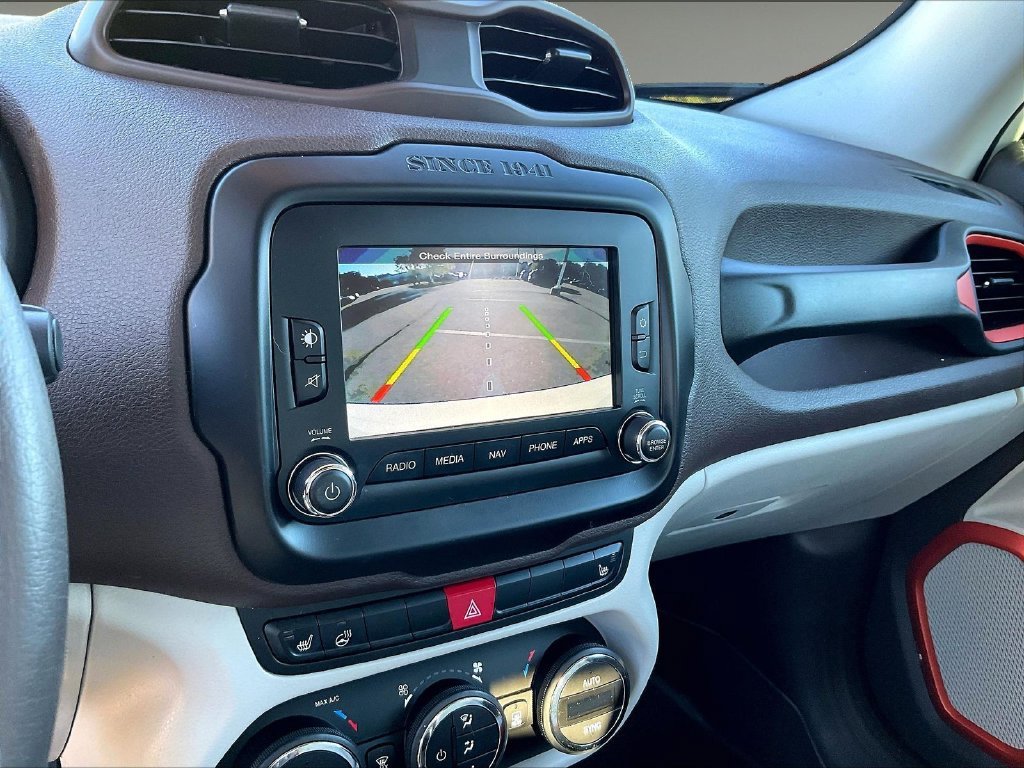 Used 2017 Jeep Renegade Limited AWD/4WD image 19