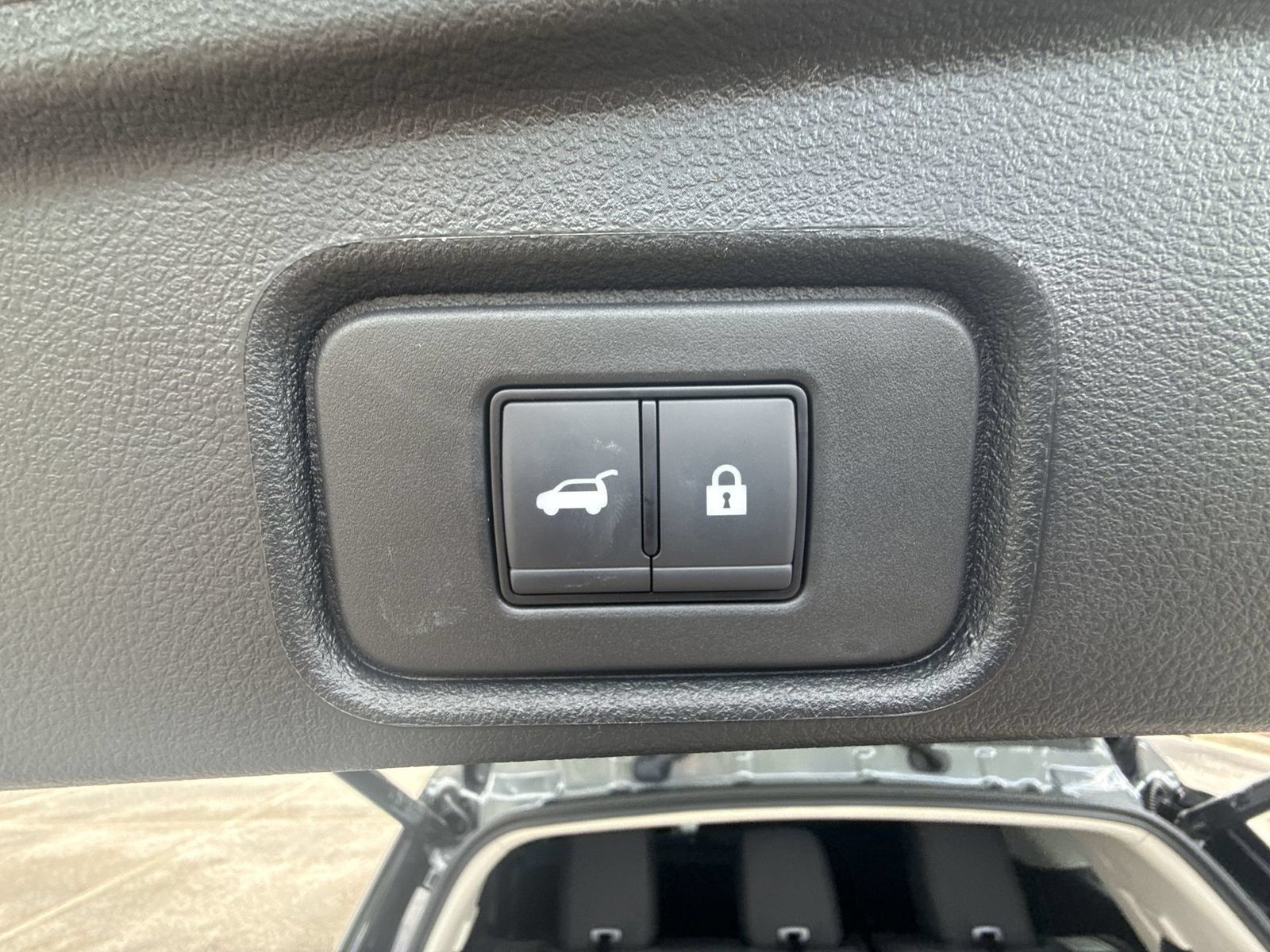 Certified 2026 Nissan Pathfinder SV AWD/4WD image 13