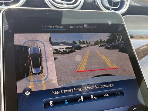 Used 2025 Mercedes-Benz GLC 300 image 12