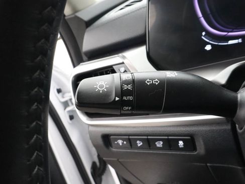 Used 2025 Kia Telluride S FWD image 16