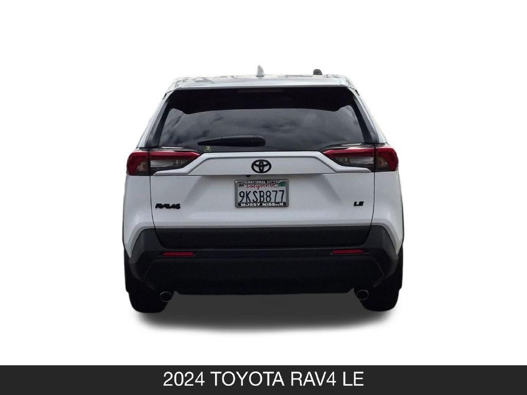 Used 2024 Toyota RAV4 LE FWD image 8