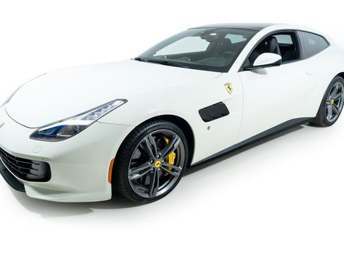 Certified 2018 Ferrari GTC4Lusso image 2