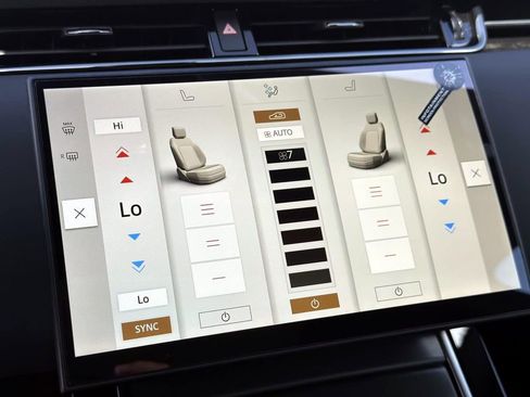 New 2026 Land Rover Range Rover Evoque S AWD/4WD image 25