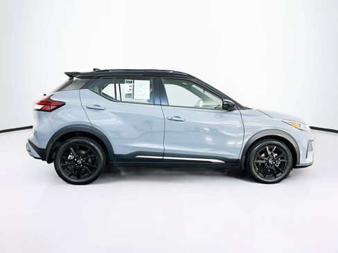 Used 2024 Nissan Kicks SR w/ SR Premium Package FWD image 10