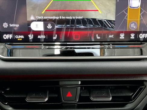 New 2026 Volkswagen Tiguan SE R-Line image 21