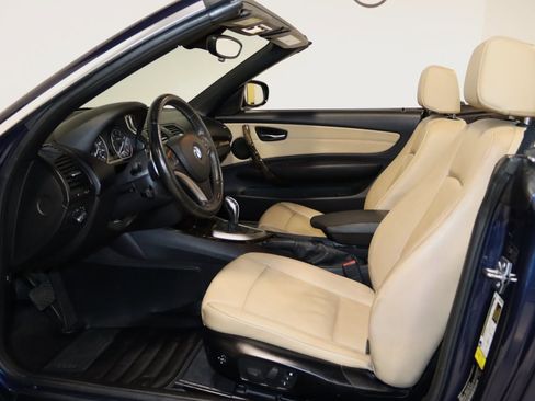 Used 2012 BMW 135i Convertible image 38