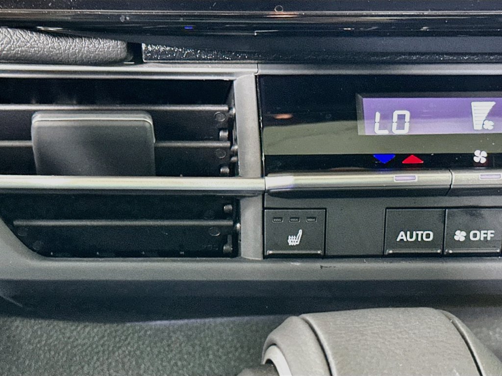 Used 2026 Toyota Sienna XSE FWD image 20