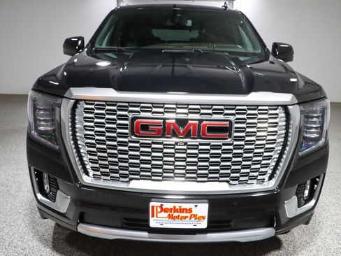 Used 2023 GMC Yukon Denali w/ Max Trailering Package AWD/4WD image 4