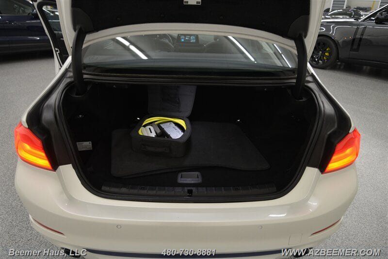 Used 2018 BMW 530e RWD image 46
