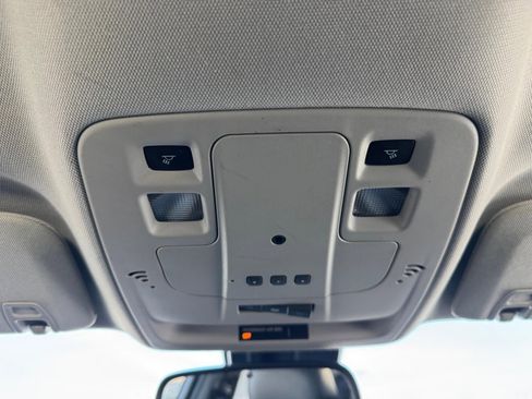 Used 2016 Chevrolet Malibu LT w/ Power Convenience Package image 12