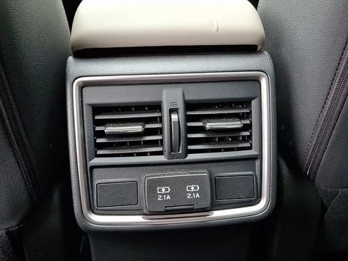 Used 2023 Subaru Forester Premium AWD/4WD image 11