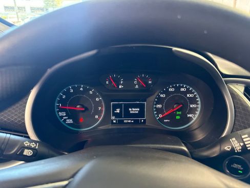 Used 2023 Chevrolet Malibu LT FWD image 24