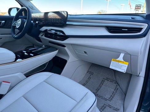 New 2026 Buick Enclave Avenir w/ Super Cruise Package image 47