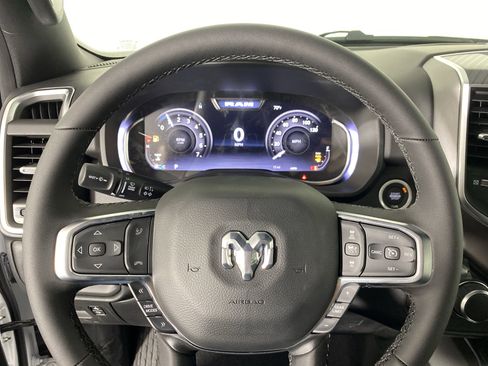 New 2026 RAM 1500 Big Horn AWD/4WD image 18