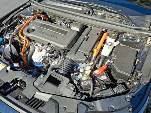 Used 2025 Honda Accord Sport image 29