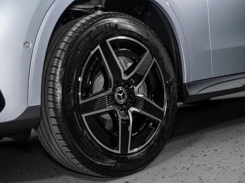 Certified 2026 Mercedes-Benz GLC 300 image 27