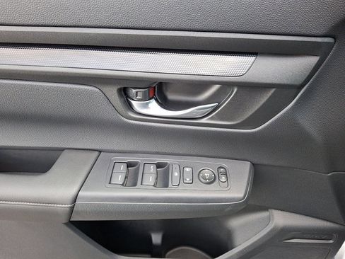 Certified 2025 Honda CR-V LX image 12