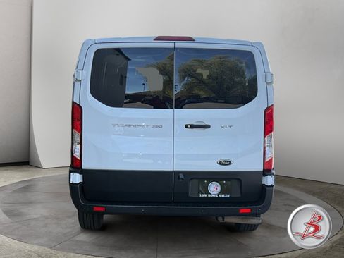 Used 2023 Ford Transit 350 XLT RWD image 6
