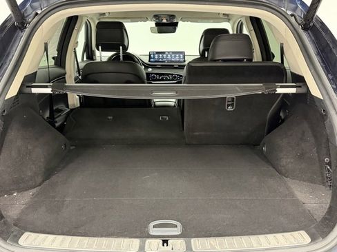 Used 2022 Genesis GV70 2.5T w/ Select Package image 26