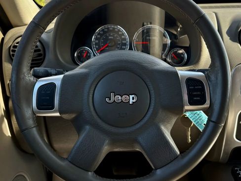 Used 2006 Jeep Liberty Limited image 29