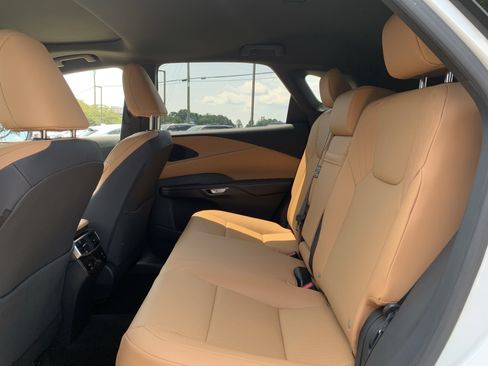 Used 2025 Lexus RX 350 Premium w/ Accessory Package (Z1) FWD image 32