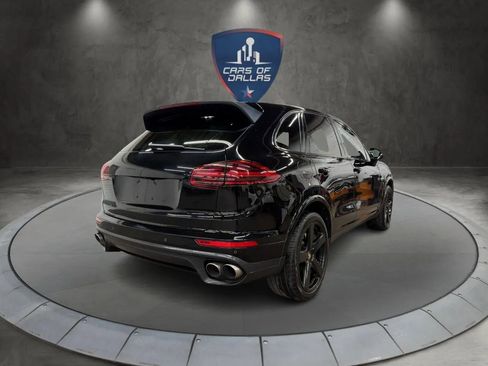 Used 2017 Porsche Cayenne S AWD/4WD image 5