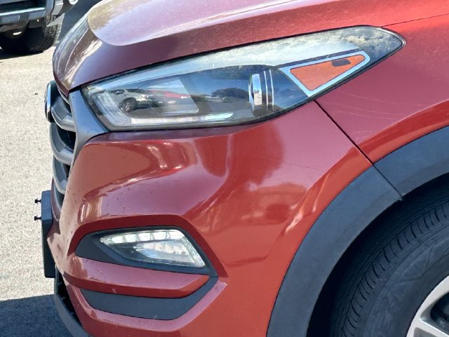 Used 2016 Hyundai Tucson SE w/ Option Group 02 AWD/4WD image 11