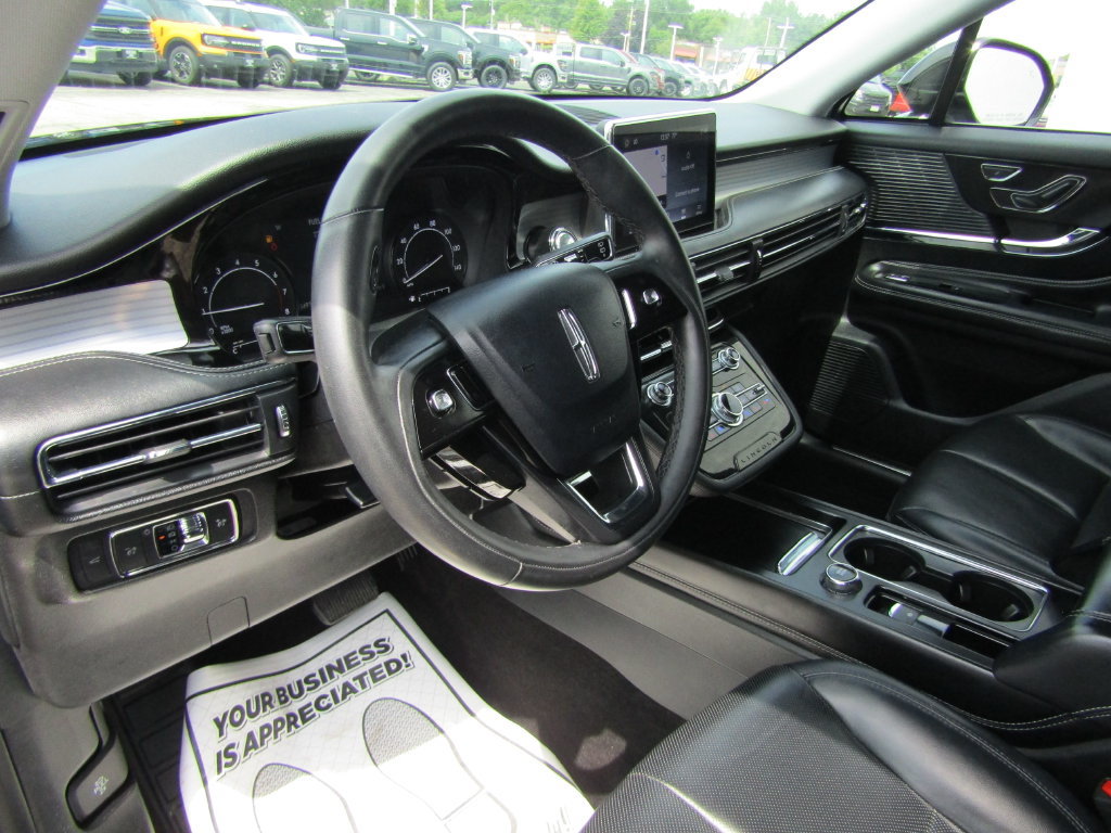 Used 2022 Lincoln Corsair AWD w/ Equipment Group 101A image 12