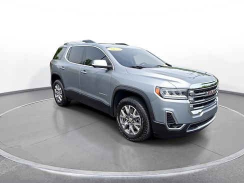 Used 2023 GMC Acadia SLT w/ LPO, Floor Liner Package FWD image 2
