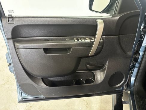 Used 2011 Chevrolet Silverado 1500 LT w/ All-Star Edition AWD/4WD image 13