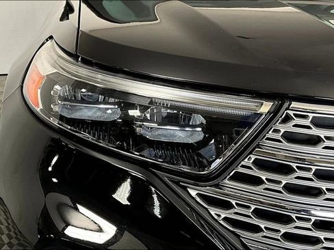 Used 2022 Ford Explorer Limited w/ Equipment Group 301A image 28