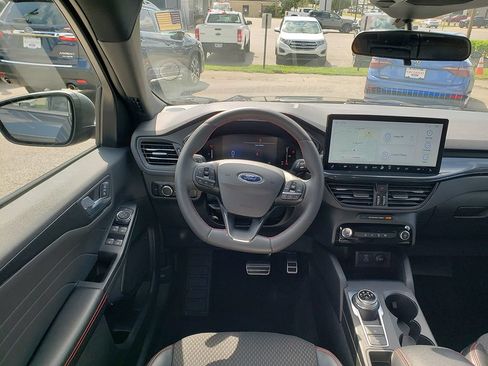 Certified 2023 Ford Escape ST-Line w/ Tech Pack #1 FWD image 14