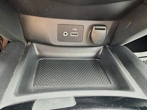 Used 2018 Nissan Rogue SV FWD image 28