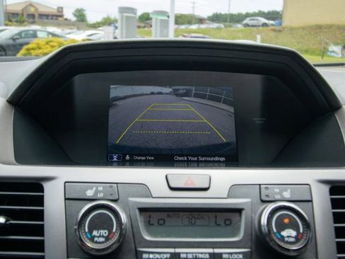 Used 2016 Honda Odyssey Touring Elite image 27