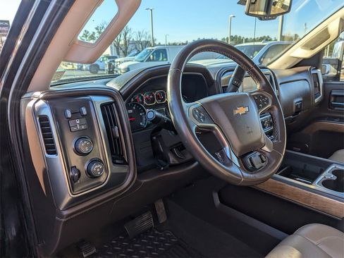 Used 2015 Chevrolet Silverado 2500 LTZ w/ Duramax Plus Package image 12