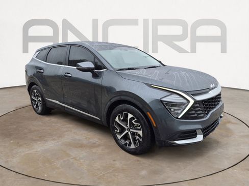 Used 2025 Kia Sportage EX FWD image 5