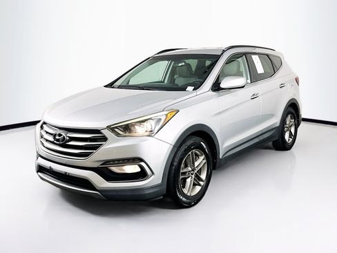 Used 2017 Hyundai Santa Fe Sport FWD image 3