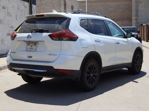 Used 2017 Nissan Rogue SV w/ Midnight Edition AWD/4WD image 3