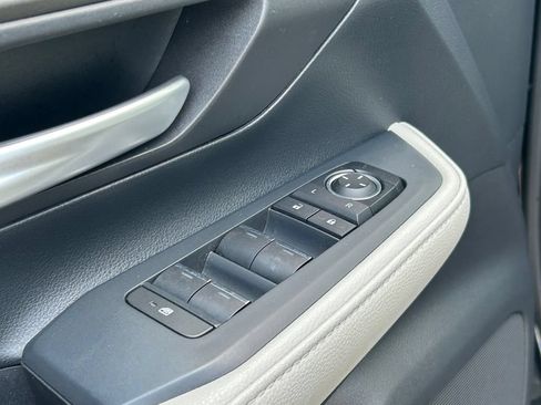 Used 2024 Toyota Grand Highlander AWD image 27