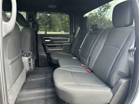 Used 2019 RAM 3500 Big Horn RWD image 17