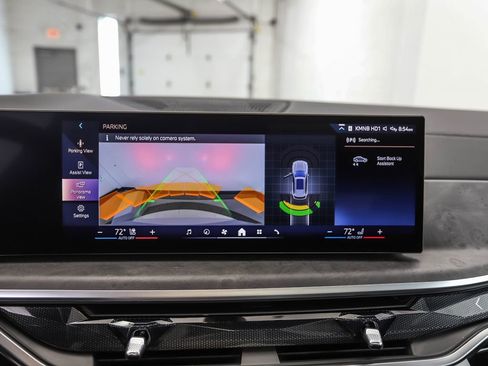 Used 2026 BMW X5 xDrive40i w/ M Sport Package image 18