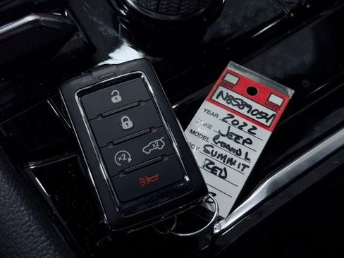 Used 2022 Jeep Grand Cherokee L Summit w/ Advanced Protech Group IV AWD/4WD image 50