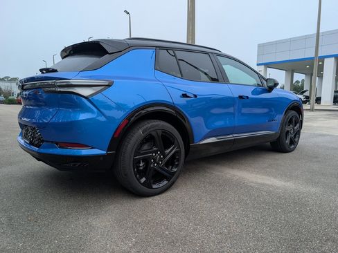 New 2026 Chevrolet Equinox EV RS image 7