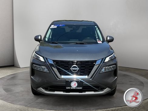 Used 2023 Nissan Rogue SV AWD/4WD image 2